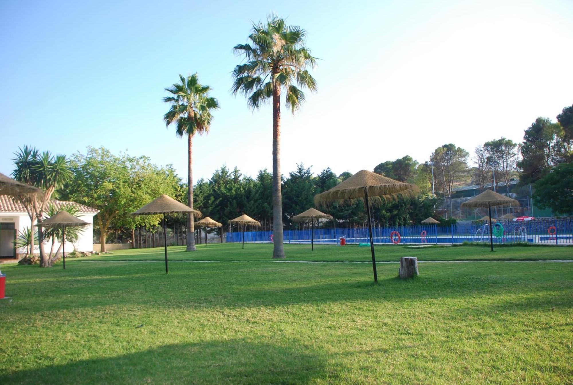 Camping Sierra de las Nieves Yunquera Exterior foto